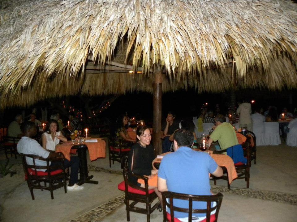 Hotel Bahia De La Luna Arroyo Cruz Exterior photo